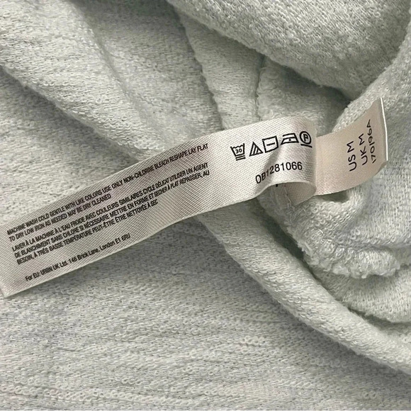 Anthropologie Daily Practice lightweight x-back pullover top. Medium, pale green - Picture 7 of 9